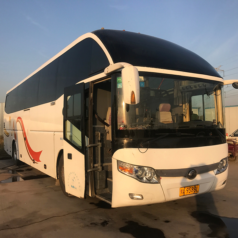 Tweedehands Bus 12m Yutong 6127 Coachbus met 55 zitplaatsen