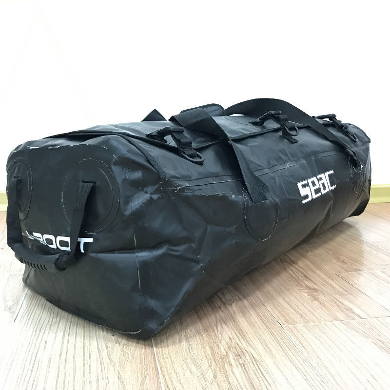 Big Volume Diving Bag is gemaakt door duurzaam PVC TARPAULIN