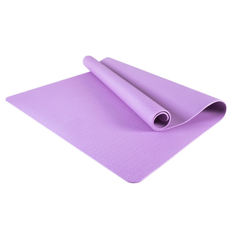 Milieuvriendelijke gedrukte reliëf verdikte antislip TPE paarse fitness yoga mat