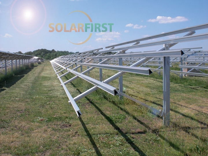 Stalen stapel grond solar montagesysteem