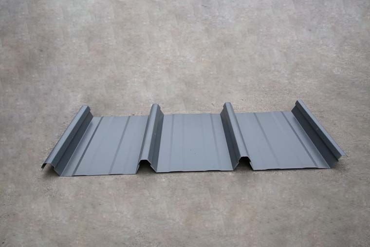 Gezamenlijke verborgen dakpaneelvormmachine