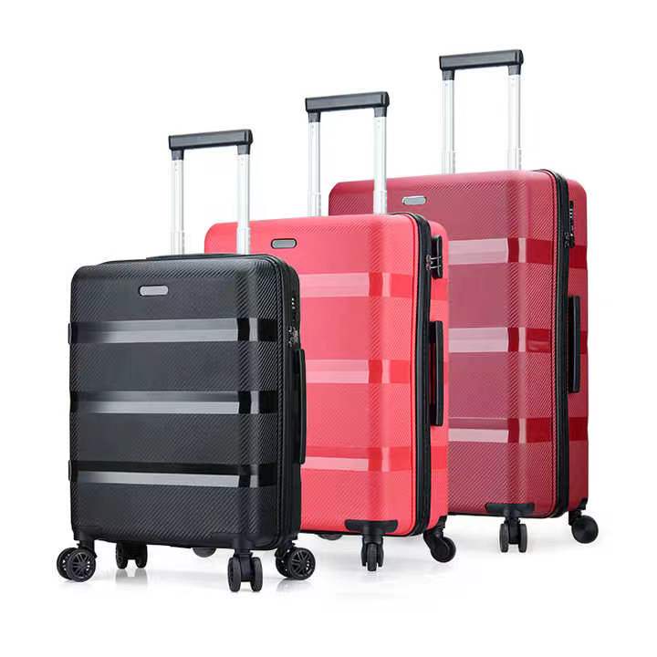 Hoge kwaliteit mode PP-materiaal Fatsoenlijke duurzame 8 * 360 Spinner lichte bagage op wielen