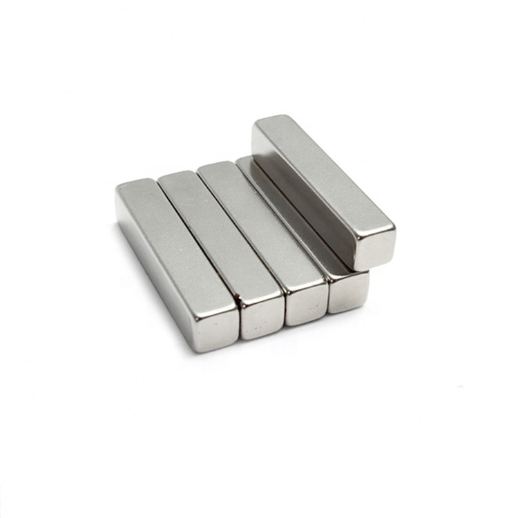 Ndfeb magneet neodymium n45 20x6x2mm magneet